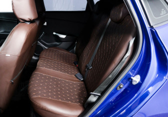 Подержанный автомобиль Kia Rio Hatchback 2013 года (11 фото)