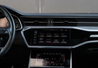 Подержанный автомобиль Audi A7 2019 года (22 фото)