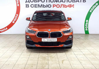 Подержанный автомобиль BMW X2 2018 года (2 фото)