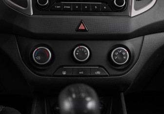 Подержанный автомобиль Hyundai Creta 2017 года (17 фото)