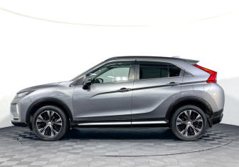 Подержанный автомобиль Mitsubishi Eclipse Cross 2019 года (8 фото)