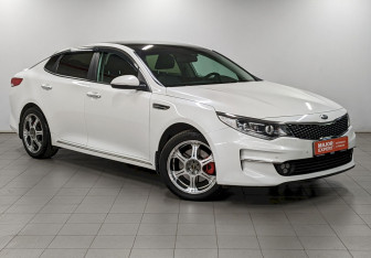 Подержанный автомобиль Kia Optima Sedan 2017 года (3 фото)