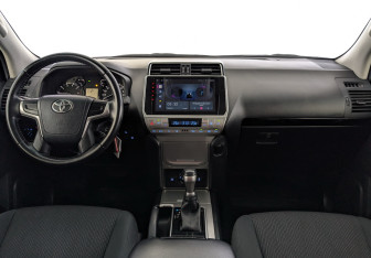 Подержанный автомобиль Toyota Land Cruiser Prado 2021 года (26 фото)