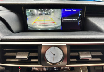 Подержанный автомобиль Lexus IS Sedan 2020 года (19 фото)