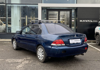 Подержанный автомобиль Mitsubishi Lancer Sedan 2007 года (7 фото)