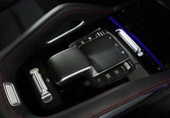 Подержанный автомобиль Mercedes-Benz GLE AMG 2024 года (21 фото)