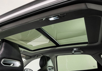 Подержанный автомобиль Changan UNI-K 2023 года (17 фото)