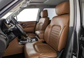 Подержанный автомобиль Infiniti QX80 2018 года (20 фото)