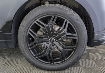 Подержанный автомобиль Land Rover Range Rover Velar 2018 года (12 фото)