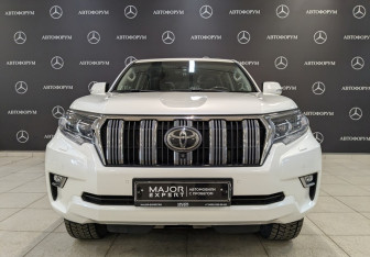 Подержанный автомобиль Toyota Land Cruiser Prado 2020 года (2 фото)