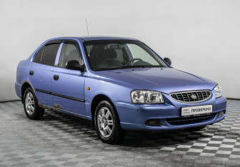 Подержанный автомобиль Hyundai Accent Sedan 2004 года (3 фото)
