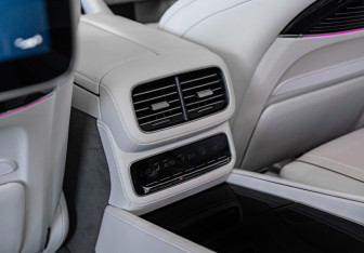 Новый Mercedes-Benz Maybach GLS 2025 (34 фото)