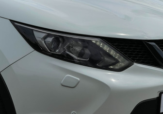 Подержанный автомобиль Nissan Qashqai 2014 года (19 фото)