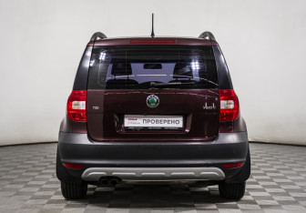 Подержанный автомобиль Skoda Yeti 2013 года (5 фото)