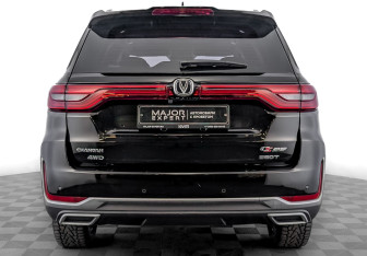 Подержанный автомобиль Changan CS95 2022 года (6 фото)