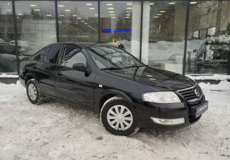 Подержанный автомобиль Nissan Almera Classic 2008 года (3 фото)