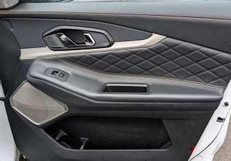 Подержанный автомобиль Exeed TXL 2022 года (23 фото)