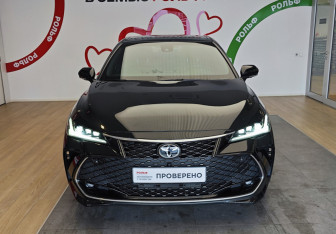 Подержанный автомобиль Toyota Avalon 2022 года (2 фото)