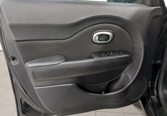 Подержанный автомобиль Kia Soul 2016 года (11 фото)