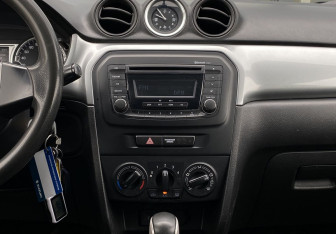 Подержанный автомобиль Suzuki Vitara 2015 года (12 фото)