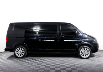 Подержанный автомобиль Volkswagen Caravelle 2013 года (4 фото)