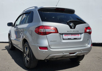 Подержанный автомобиль Renault Koleos 2014 года (7 фото)