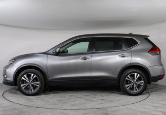 Подержанный автомобиль Nissan X-Trail 2019 года (8 фото)