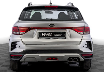 Подержанный автомобиль Kia Rio Hatchback 2021 года (6 фото)