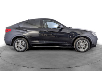 Подержанный автомобиль BMW X4 2016 года (4 фото)