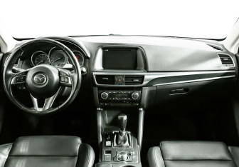 Подержанный автомобиль Mazda CX-5 2015 года (9 фото)