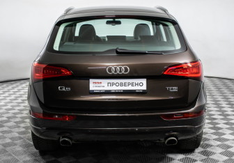 Подержанный автомобиль Audi Q5 2014 года (6 фото)