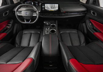Подержанный автомобиль Changan CS55PLUS 2023 года (17 фото)