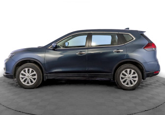 Подержанный автомобиль Nissan X-Trail 2021 года (8 фото)