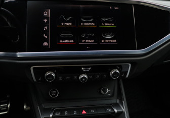 Подержанный автомобиль Audi Q3 Sportback 2021 года (15 фото)