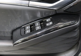 Подержанный автомобиль JAC JS6 2023 года (11 фото)