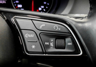 Подержанный автомобиль Audi A3 Sedan 2017 года (26 фото)