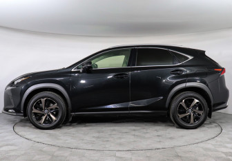 Подержанный автомобиль Lexus NX 2021 года (8 фото)
