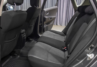 Подержанный автомобиль Kia Ceed Hatchback 2011 года (12 фото)