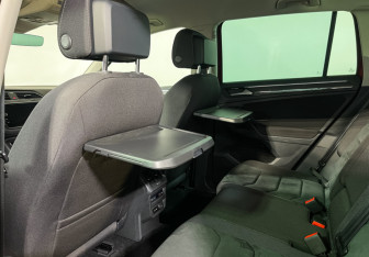 Подержанный автомобиль Volkswagen Tiguan 2020 года (15 фото)