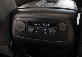 Подержанный автомобиль Chevrolet Tahoe 2017 года (25 фото)