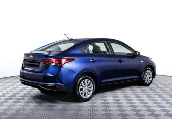 Подержанный автомобиль Hyundai Solaris Sedan 2021 года (5 фото)