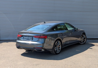 Подержанный автомобиль Audi A5 Liftback 2021 года (14 фото)