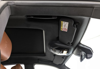 Подержанный автомобиль Maserati Levante 2017 года (23 фото)