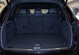 Подержанный автомобиль Porsche Cayenne 2011 года (31 фото)