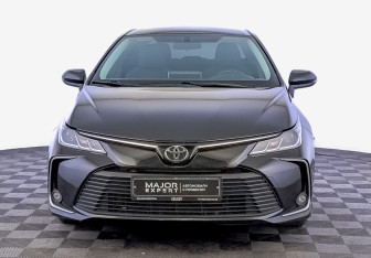 Подержанный автомобиль Toyota Corolla Sedan 2021 года (2 фото)