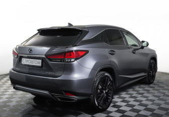 Подержанный автомобиль Lexus RX 2021 года (5 фото)