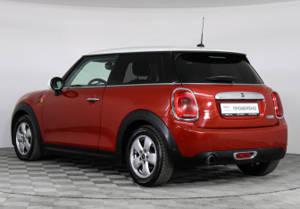 Подержанный автомобиль MINI Hatch 2014 года (5 фото)