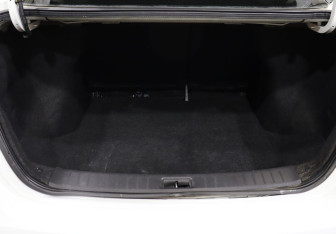 Подержанный автомобиль Nissan Sentra Sedan 2015 года (21 фото)