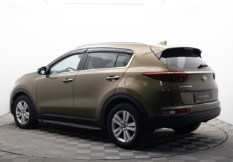 Подержанный автомобиль Kia Sportage 2016 года (3 фото)