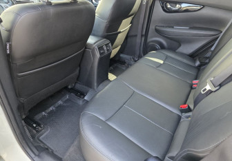 Подержанный автомобиль Nissan Qashqai 2016 года (10 фото)